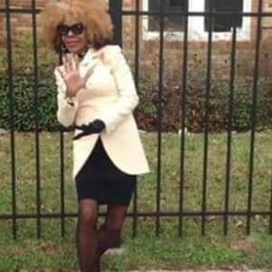 Meet your Posher, Julia